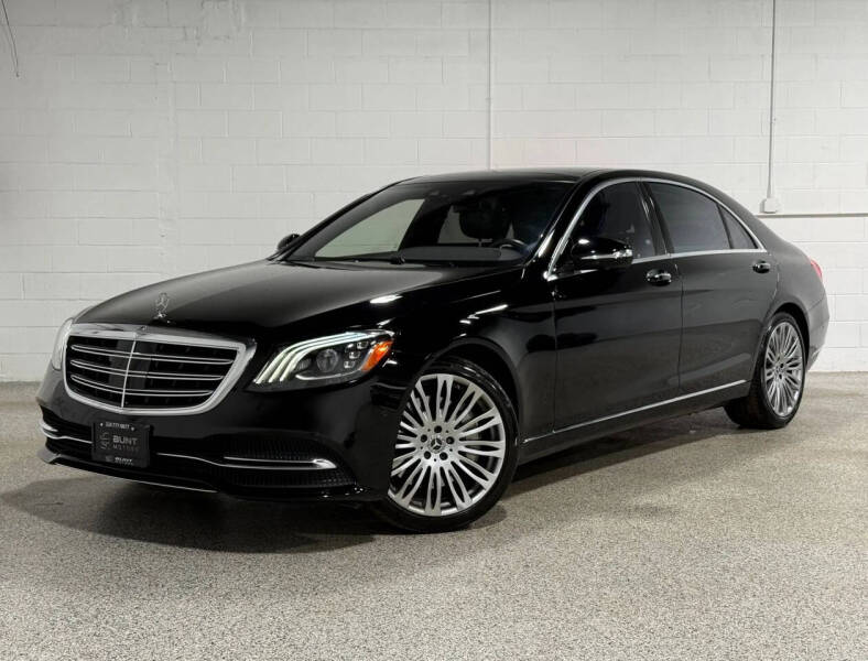 Black Mercedes-Benz S-Class